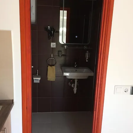 Zseli Apartmanhaz Шиофок