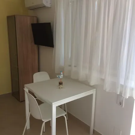 Апартаменты Zseli Apartmanhaz Шиофок